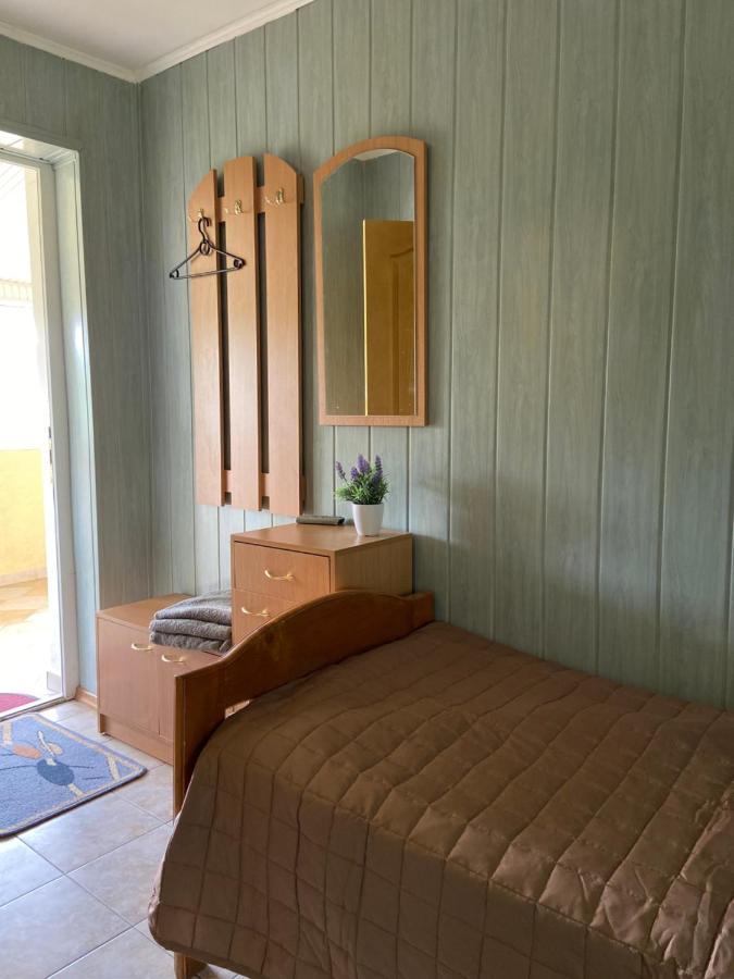 Hotel Constancia à Kamianets-Podilsky Extérieur photo