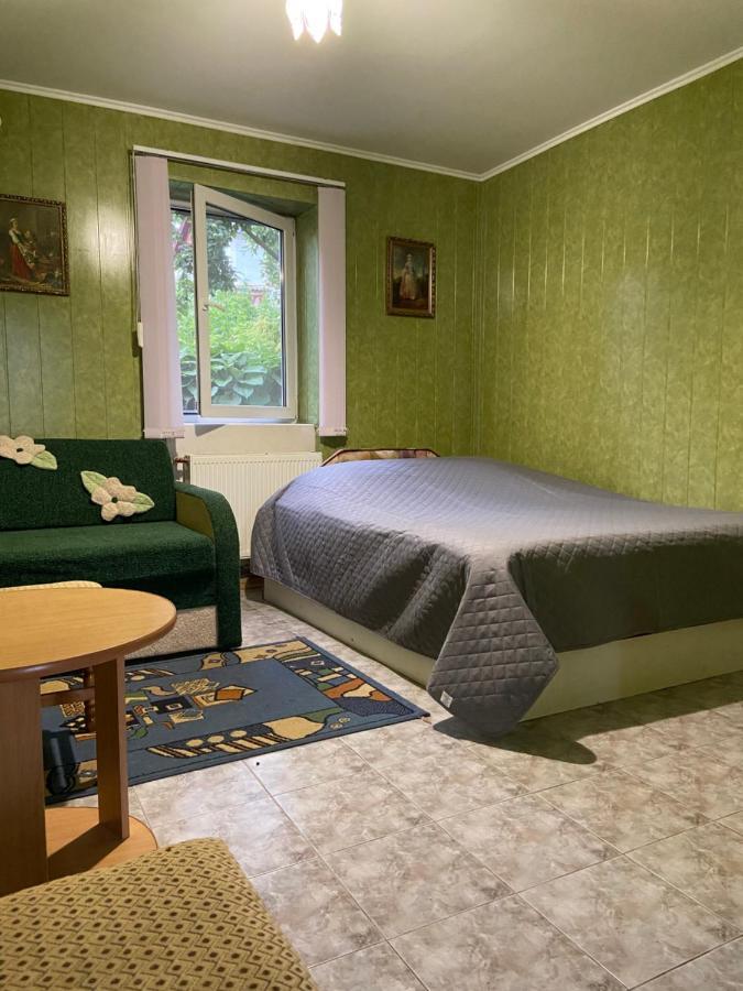 Hotel Constancia à Kamianets-Podilsky Extérieur photo